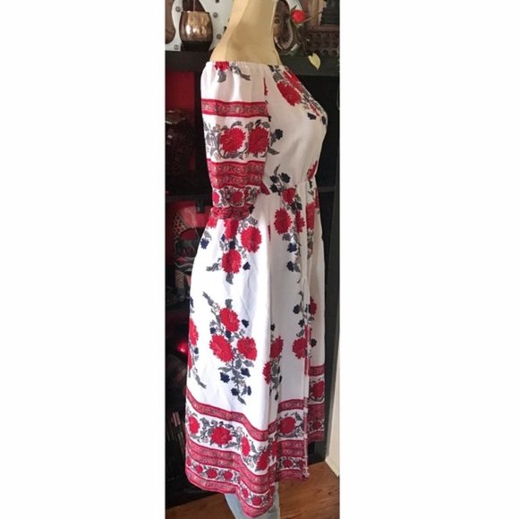 Gorgeous Off Shoulder White Dress w/ Red Flowers - Picture 2 of 8